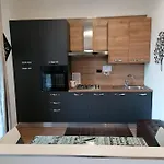 公寓 Casa Il Sorriso Del 阿维里亚那